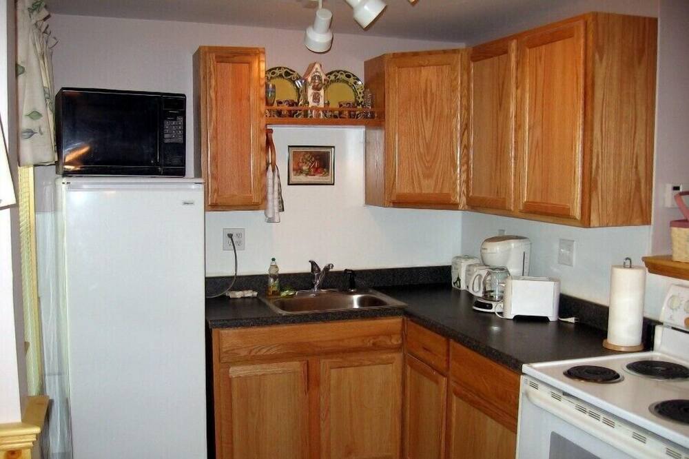 Photo of Kitchen in Weirs Beach