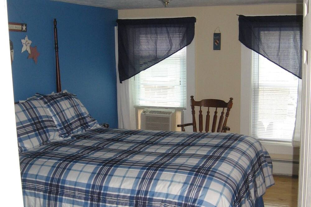 Photo of Bedroom in Weirs Beach