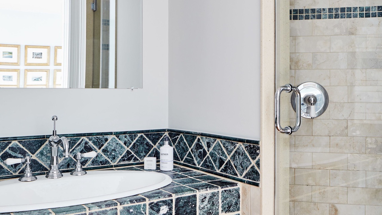Photo of Bathroom in Cliff Walk