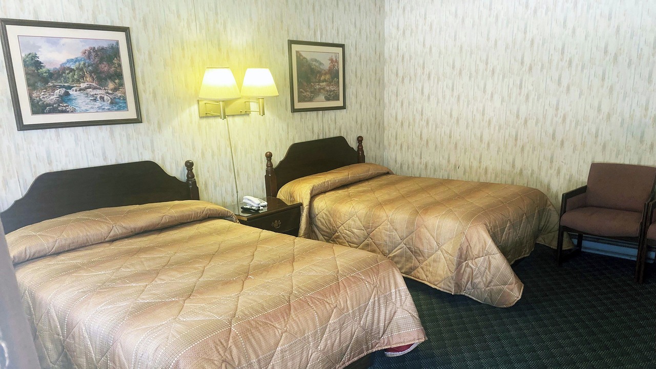 Photo of Bedroom in West Stockbridge