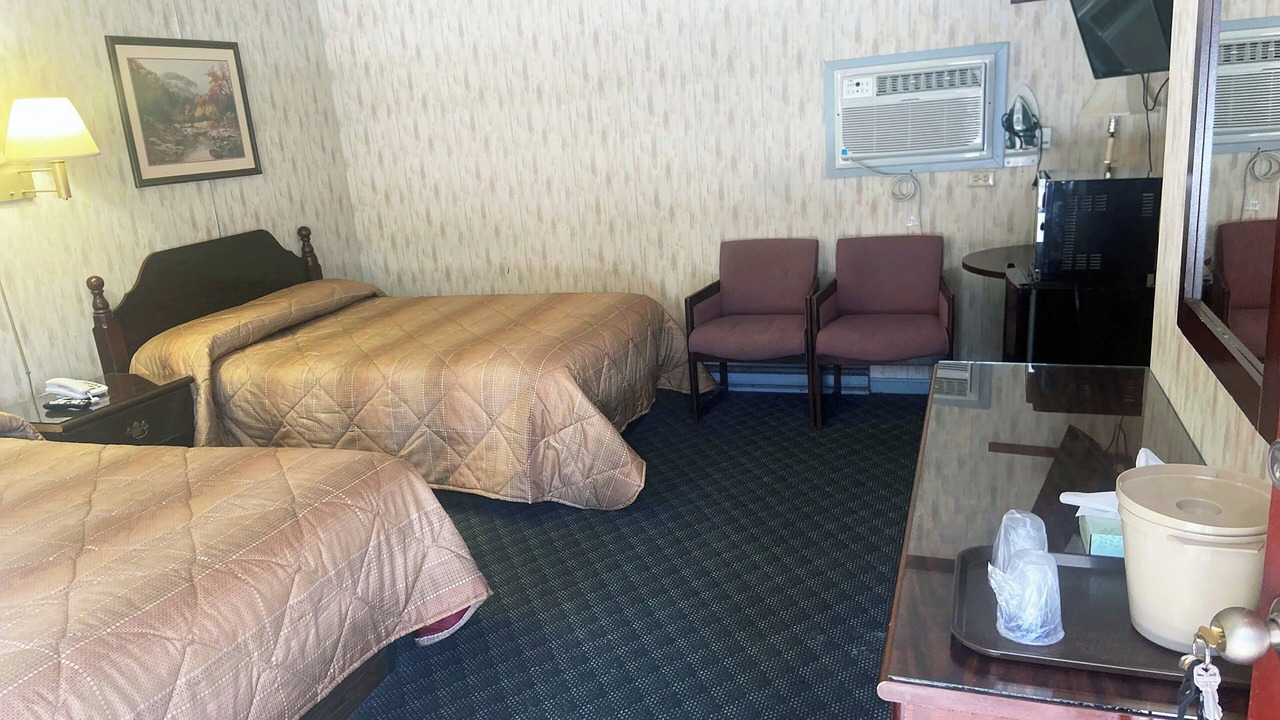 Photo of Bedroom in West Stockbridge