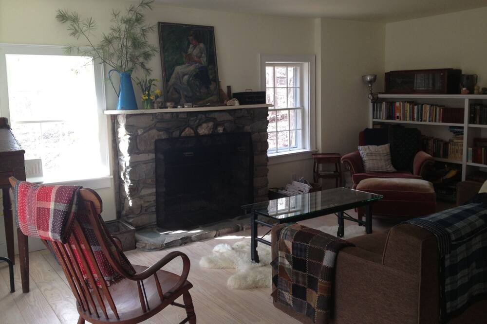 Photo of Livingroom in Town of Copake