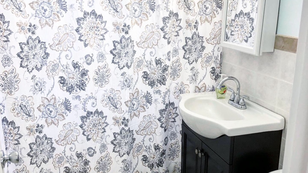 Photo of Bathroom in Fifth Ward