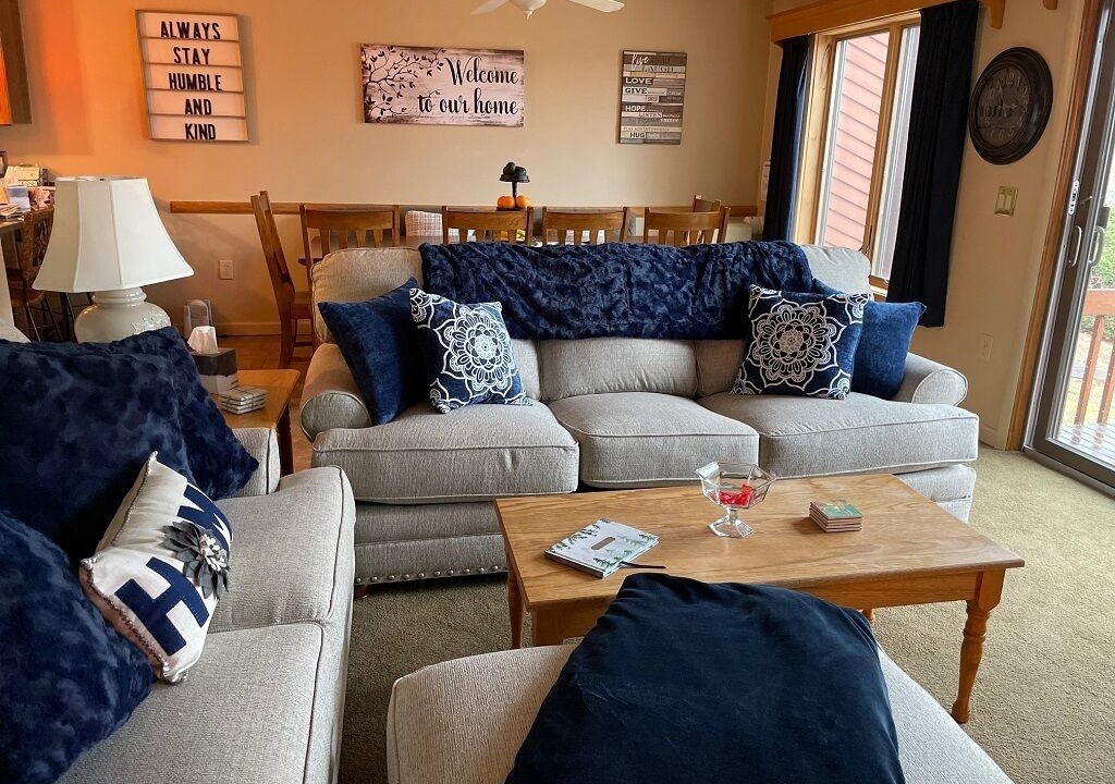 Photo of Livingroom in North Creek