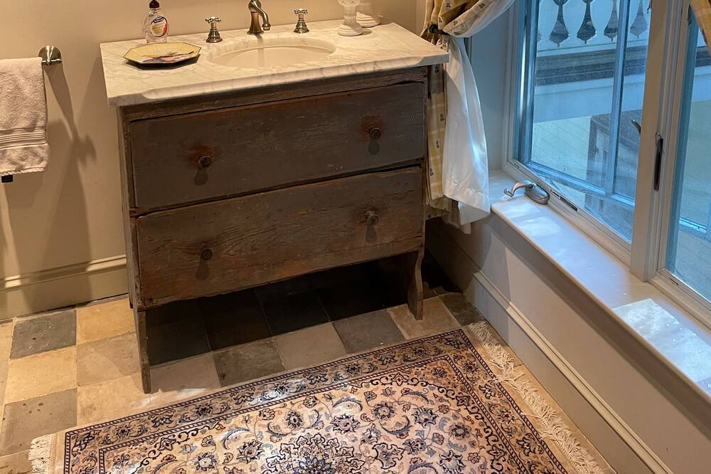 Photo of Bathroom in South Londonderry