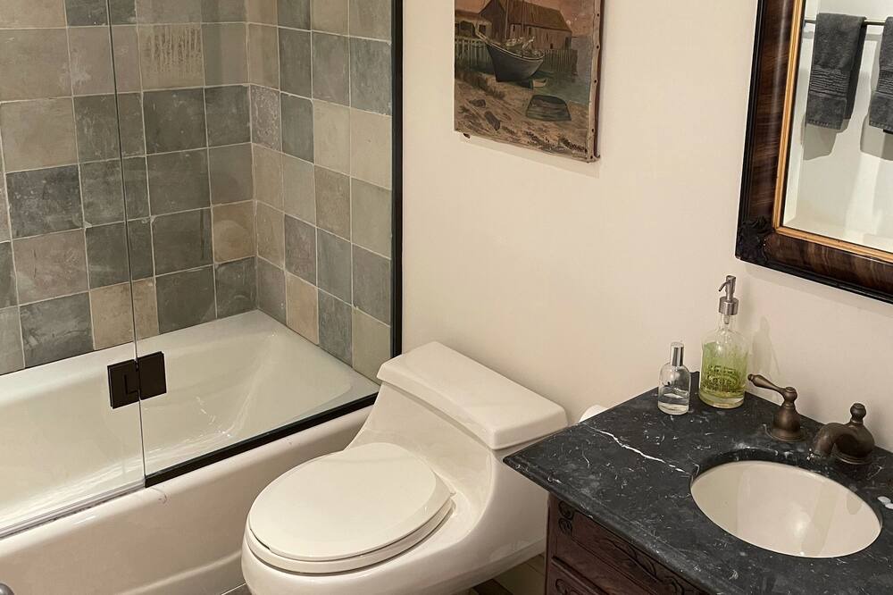Photo of Bathroom in South Londonderry
