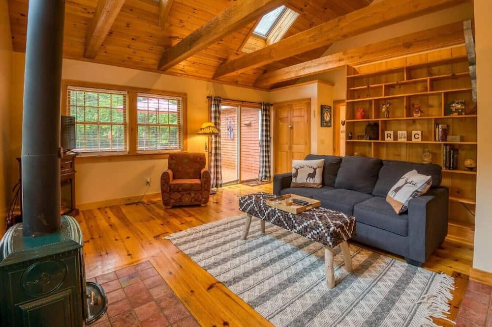 Photo of Livingroom in Conway