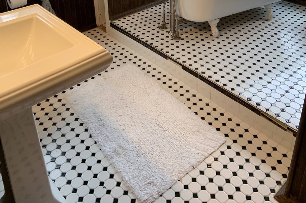 Photo of Bathroom in Cornwall