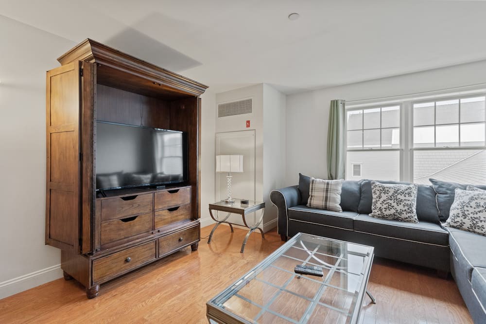 Photo of Livingroom in Old Orchard Beach