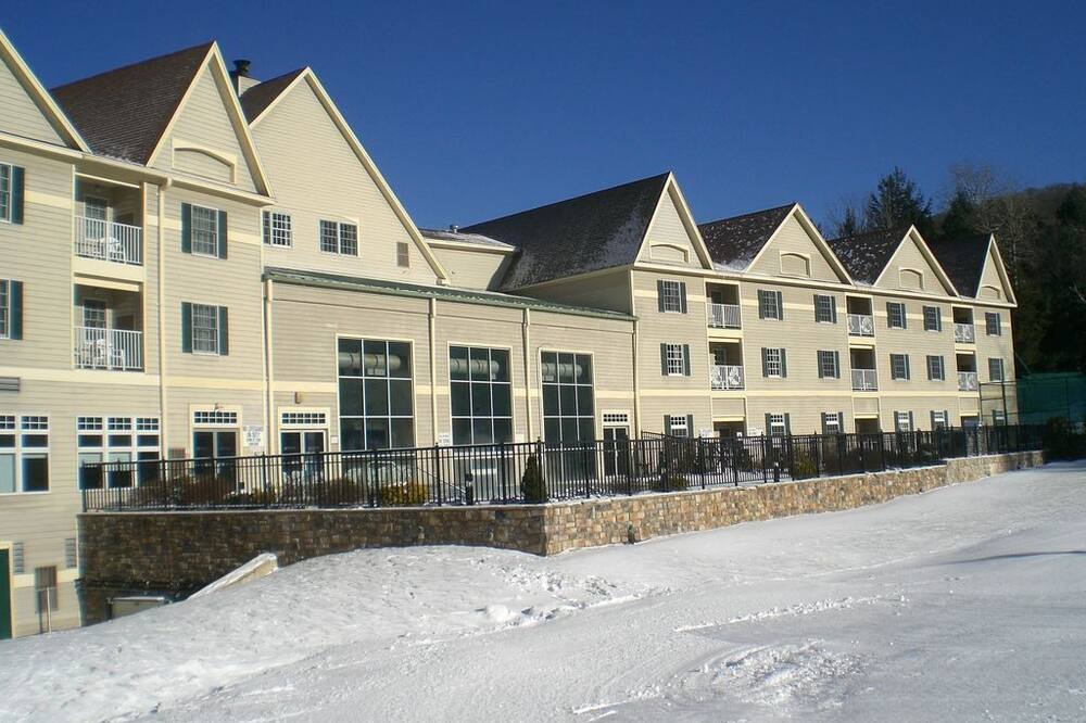 Photo of Outdoor in Hancock