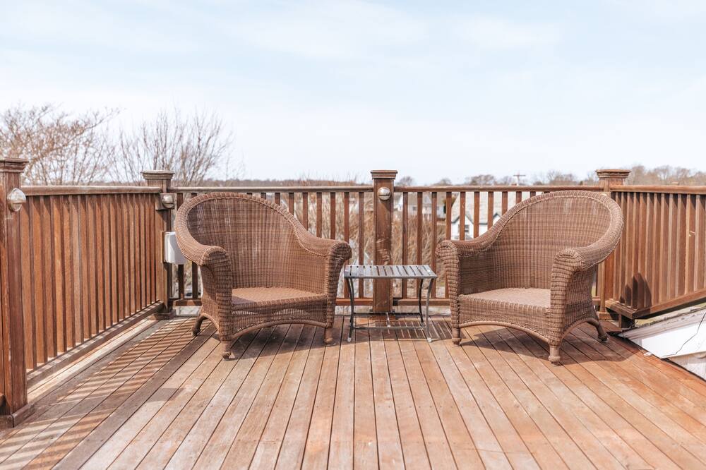Photo of Patio Balcony in Easton's Point