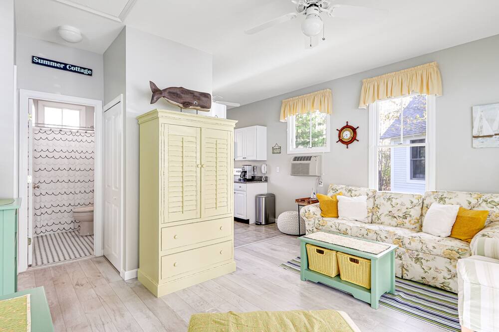Photo of Livingroom in Summer Village