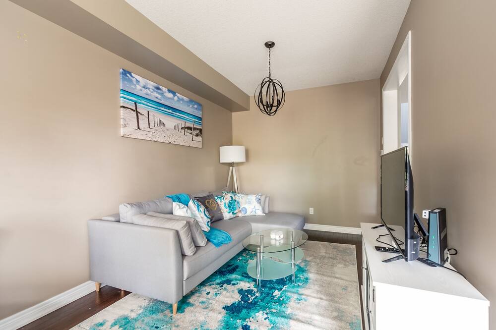 Photo of Bedroom in Stoney Creek