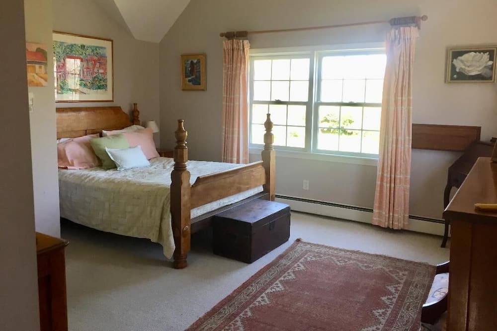 Photo of Bedroom in Easton's Point