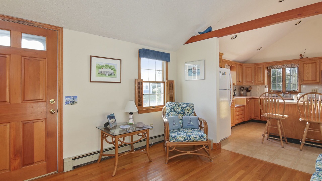 Photo of Livingroom in Barnstable