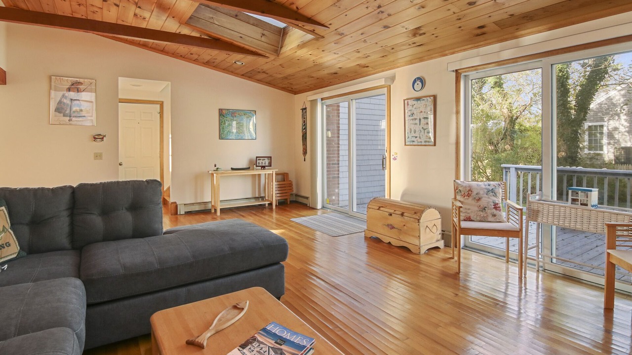 Photo of Livingroom in Barnstable