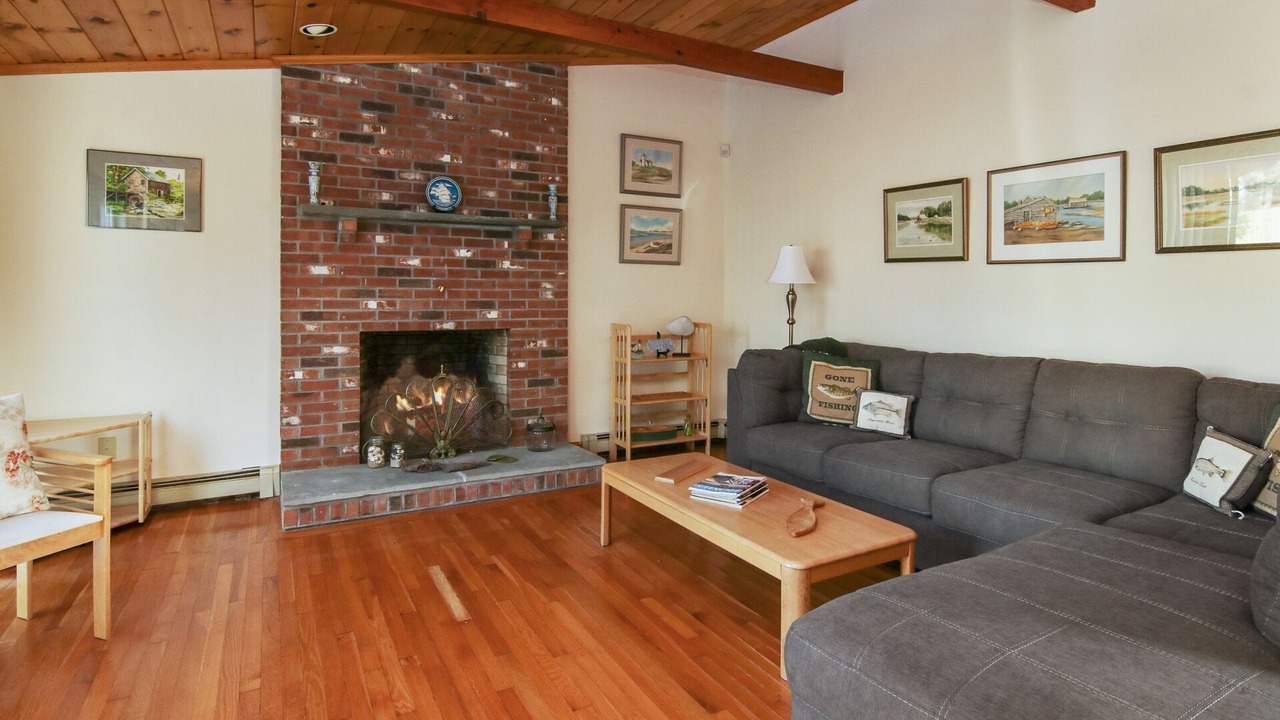 Photo of Livingroom in Barnstable