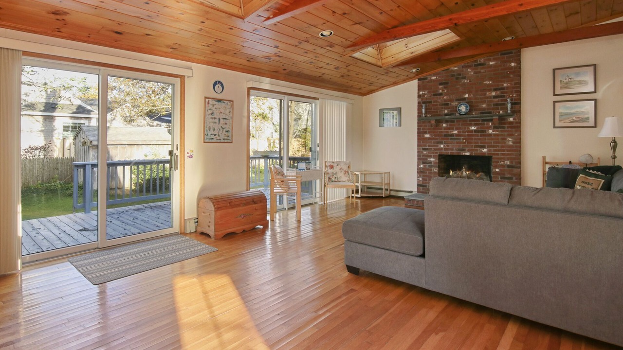 Photo of Livingroom in Barnstable