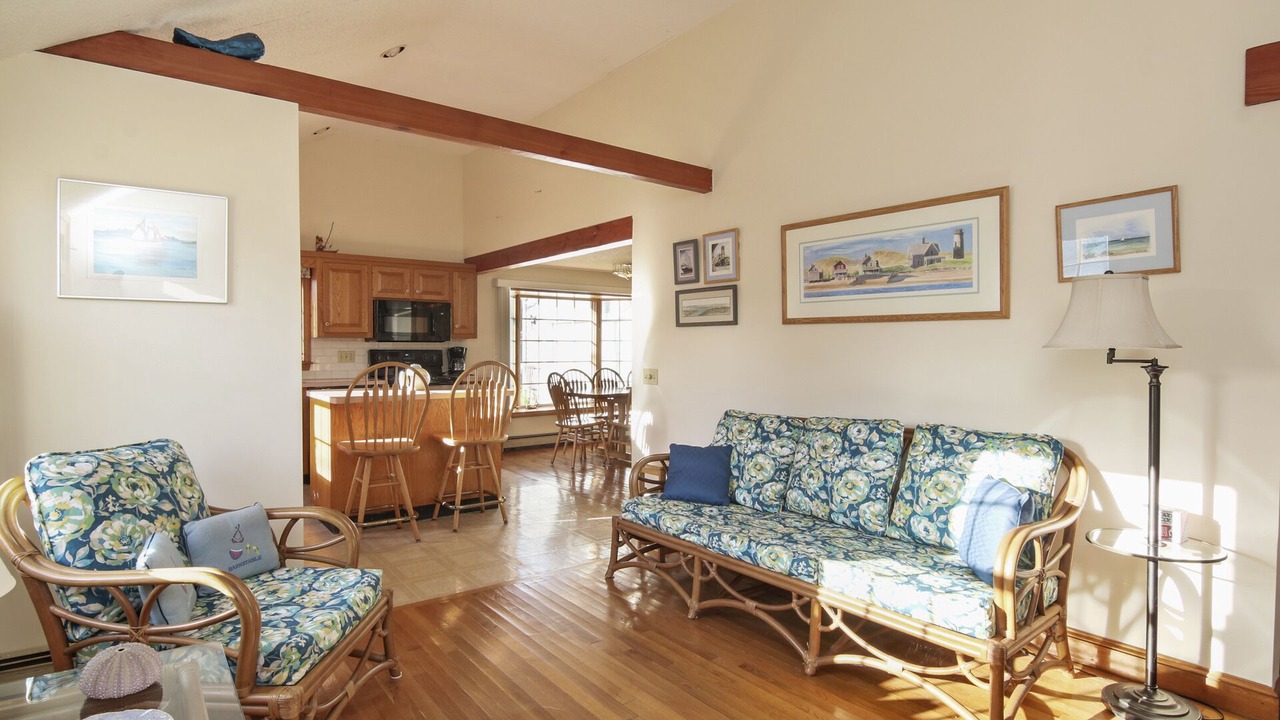 Photo of Livingroom in Barnstable
