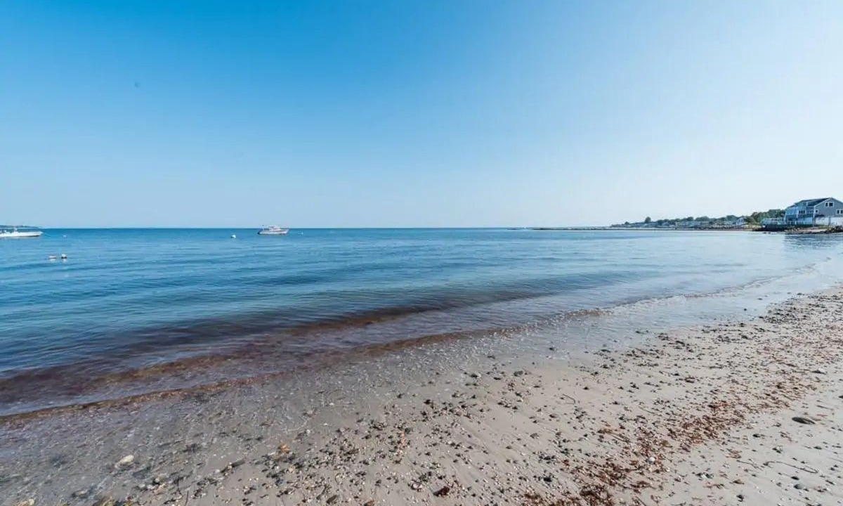 Photo of Others in Niantic