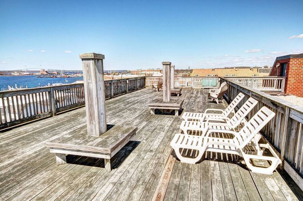 Photo of Patio Balcony in Yachting Village