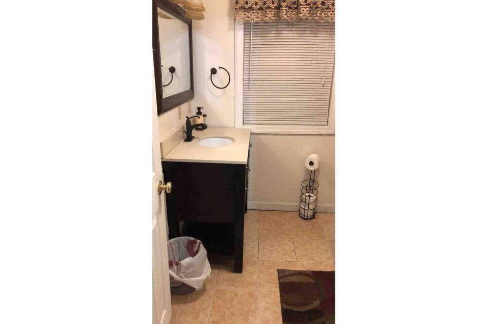 Photo of Bathroom in Londonderry