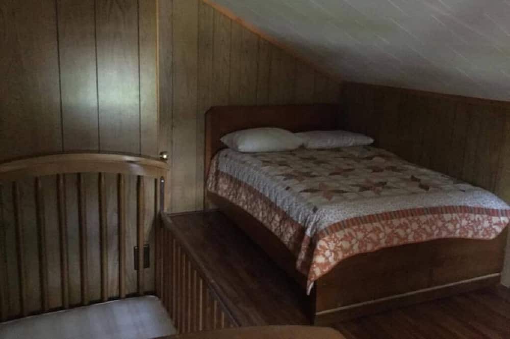 Photo of Bedroom in Huletts Landing