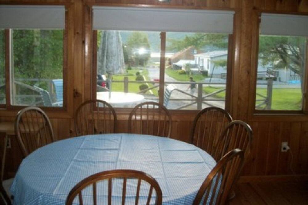 Photo of Kitchen in Huletts Landing
