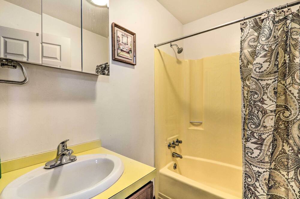 Photo of Bathroom in Lake Harmony Estates