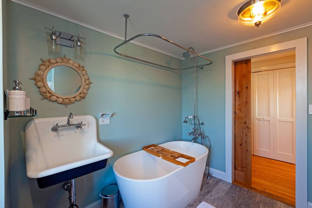 Photo of Bathroom in Guilford