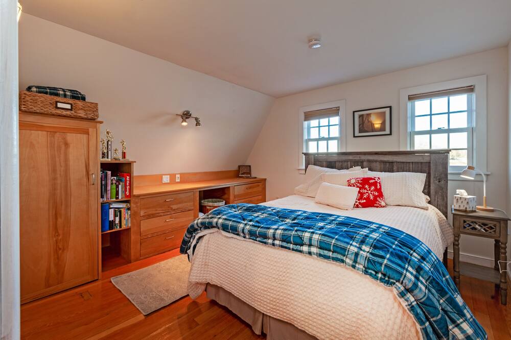 Photo of Bedroom in Guilford