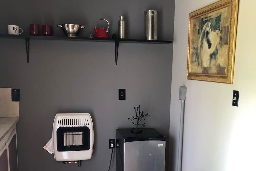 Photo of Kitchen in White Lake