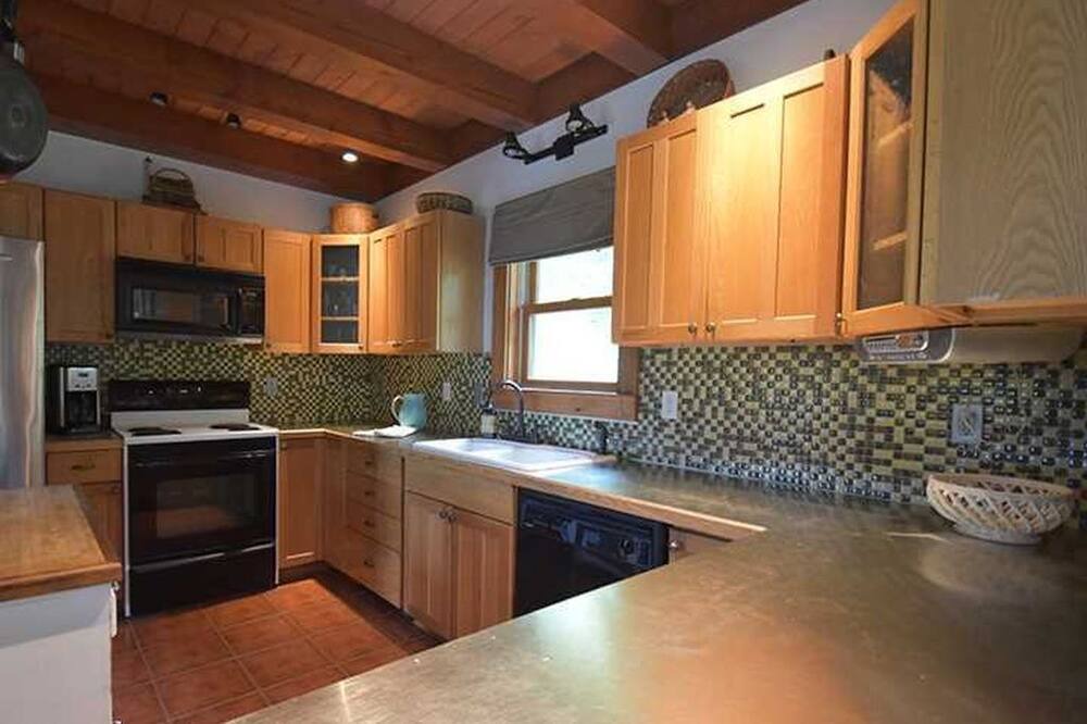 Photo of Kitchen in Red Hook