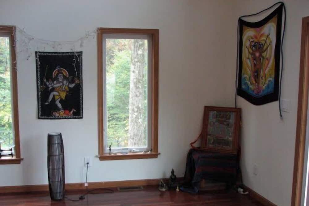 Photo of Livingroom in East Chatham