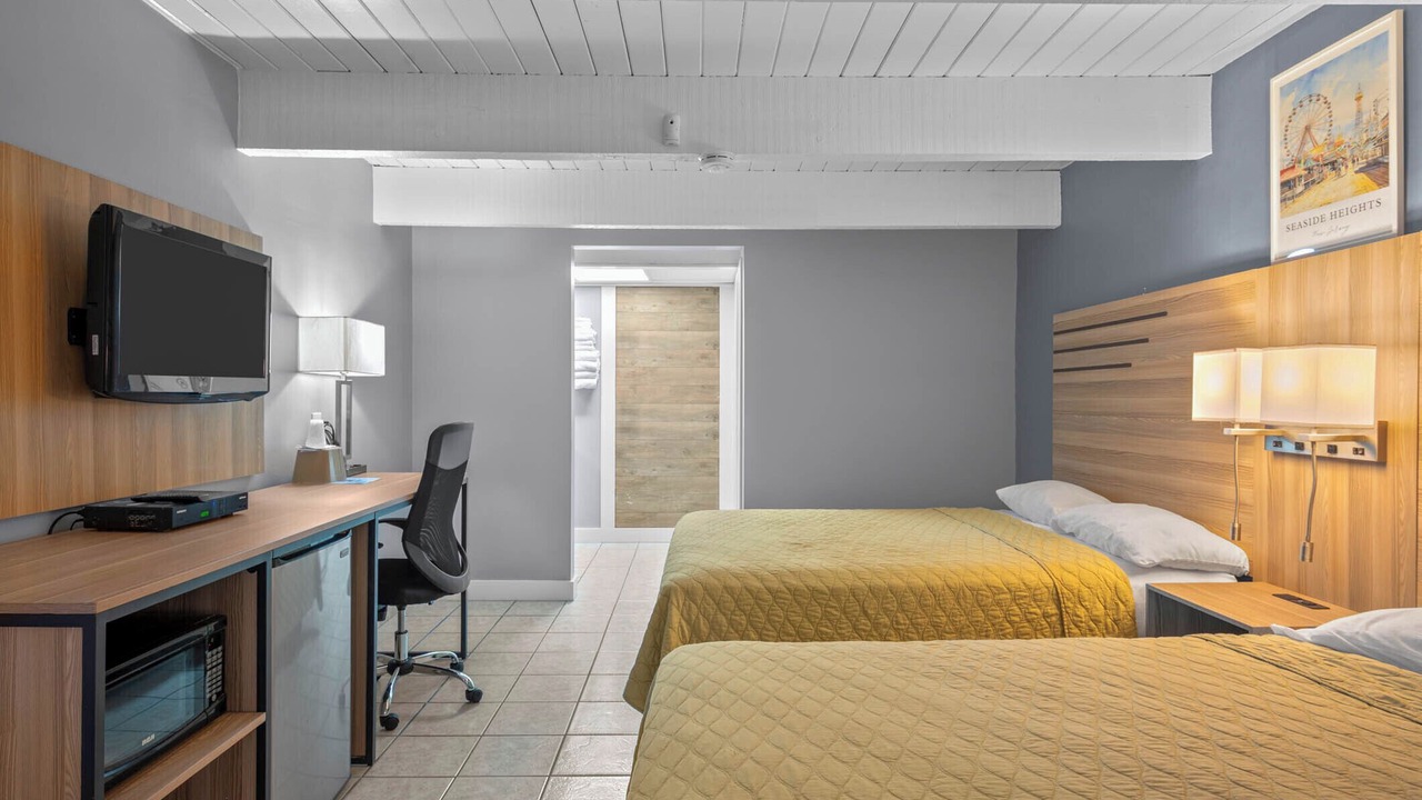 Photo of Bedroom in Seaside Heights