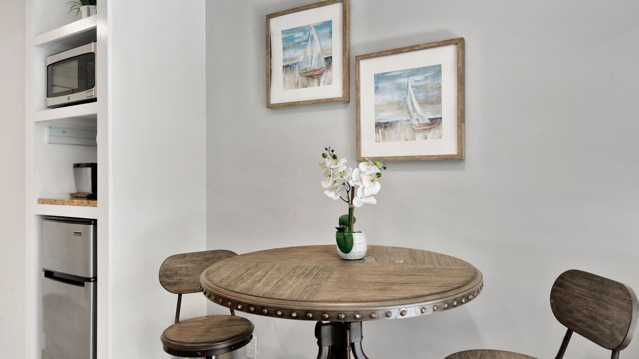 Photo of Livingroom in East Hampton North