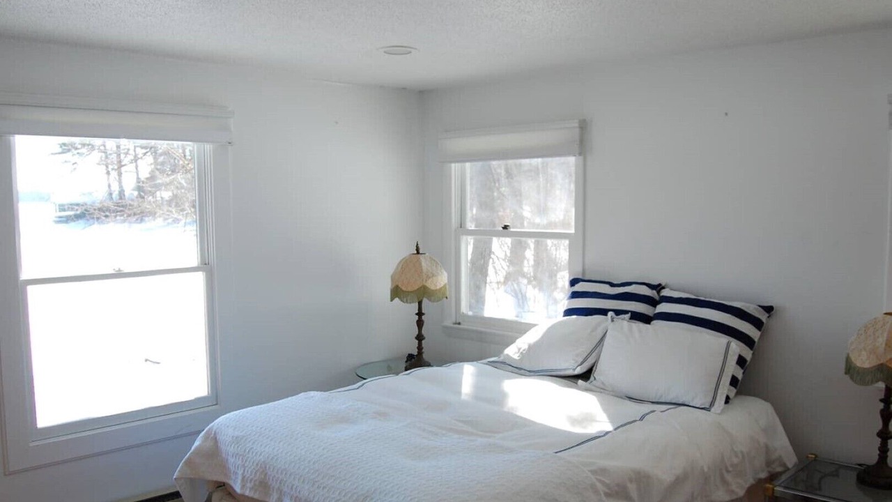 Photo of Bedroom in Moultonborough