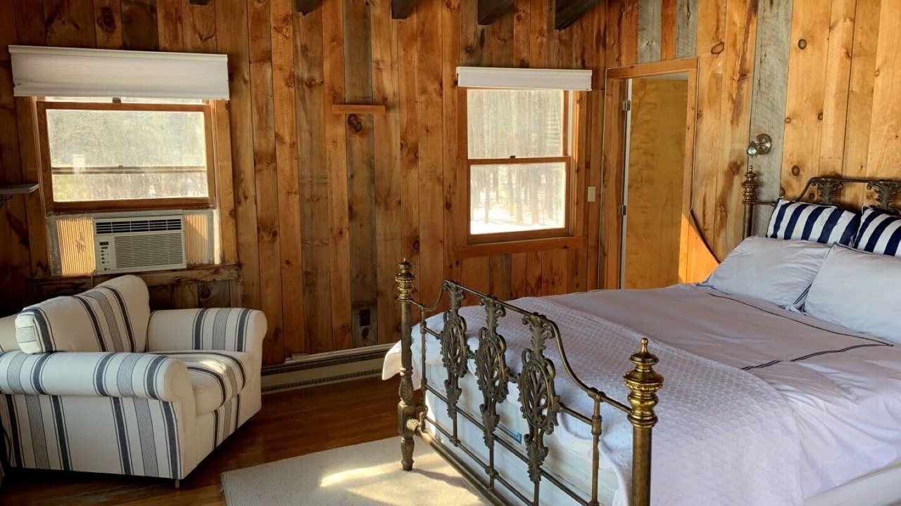 Photo of Bedroom in Moultonborough