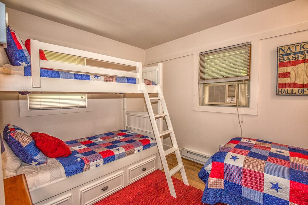 Photo of Bedroom in Tolland