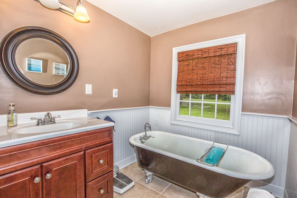 Photo of Bathroom in Tolland