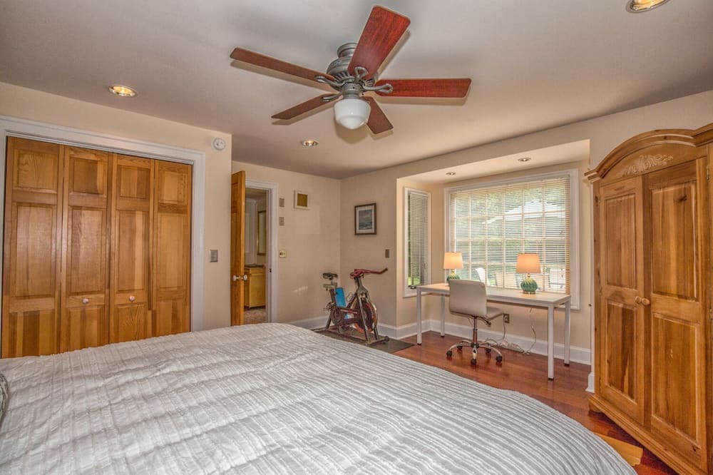 Photo of Bedroom in Tolland