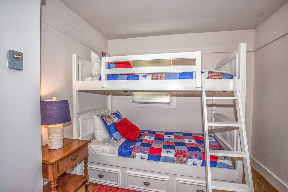 Photo of Bedroom in Tolland
