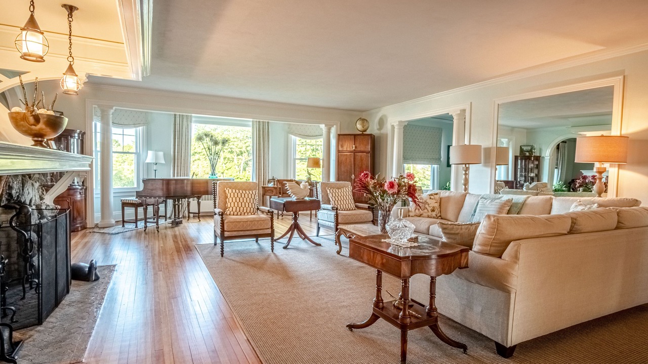 Photo of Livingroom in Watch Hill