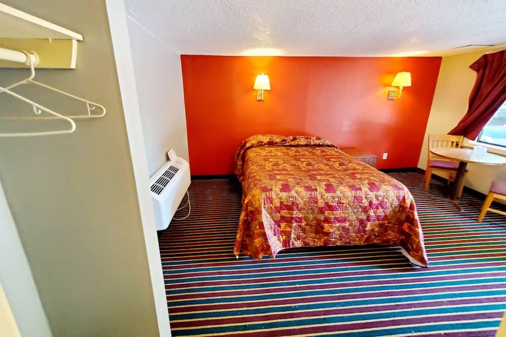 Photo of Bedroom in Wallingford Center