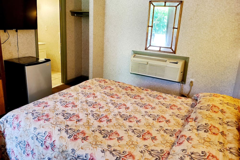Photo of Bedroom in Wallingford Center