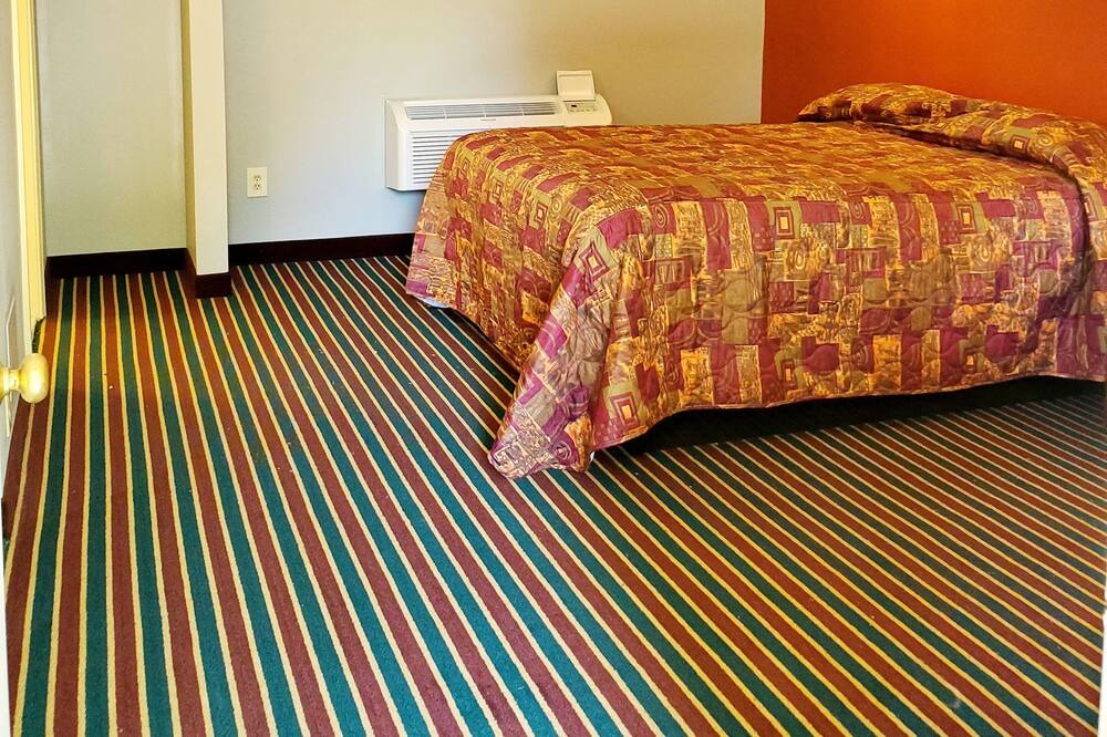 Photo of Bedroom in Wallingford Center