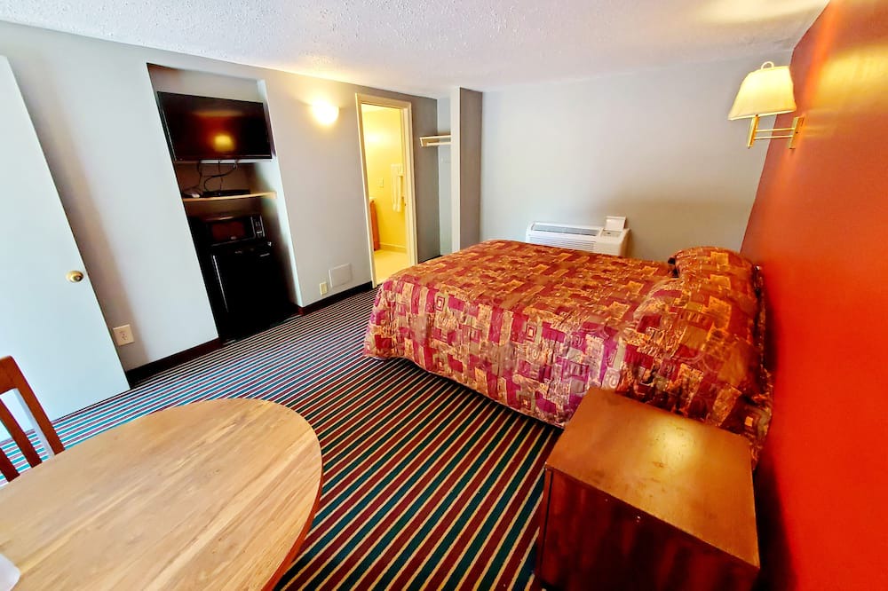 Photo of Bedroom in Wallingford Center