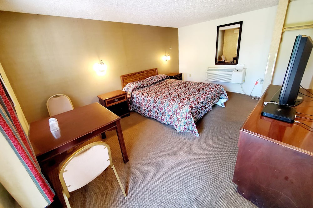 Photo of Bedroom in Wallingford Center