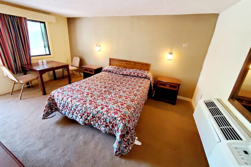 Photo of Bedroom in Wallingford Center