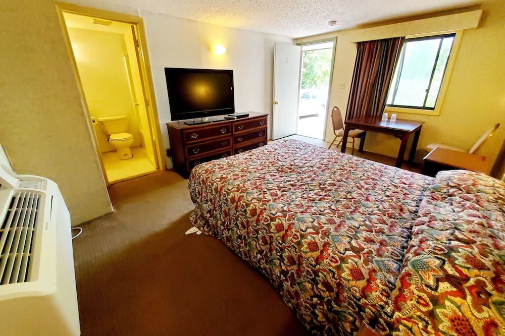 Photo of Bedroom in Wallingford Center